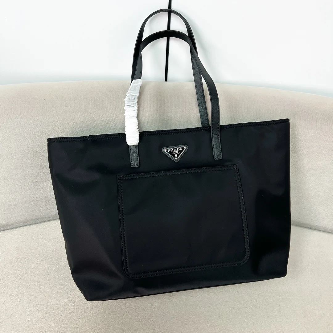프라다 리나일론 삼각로고 토트백 블랙 1BG052 35*29*15.5cm