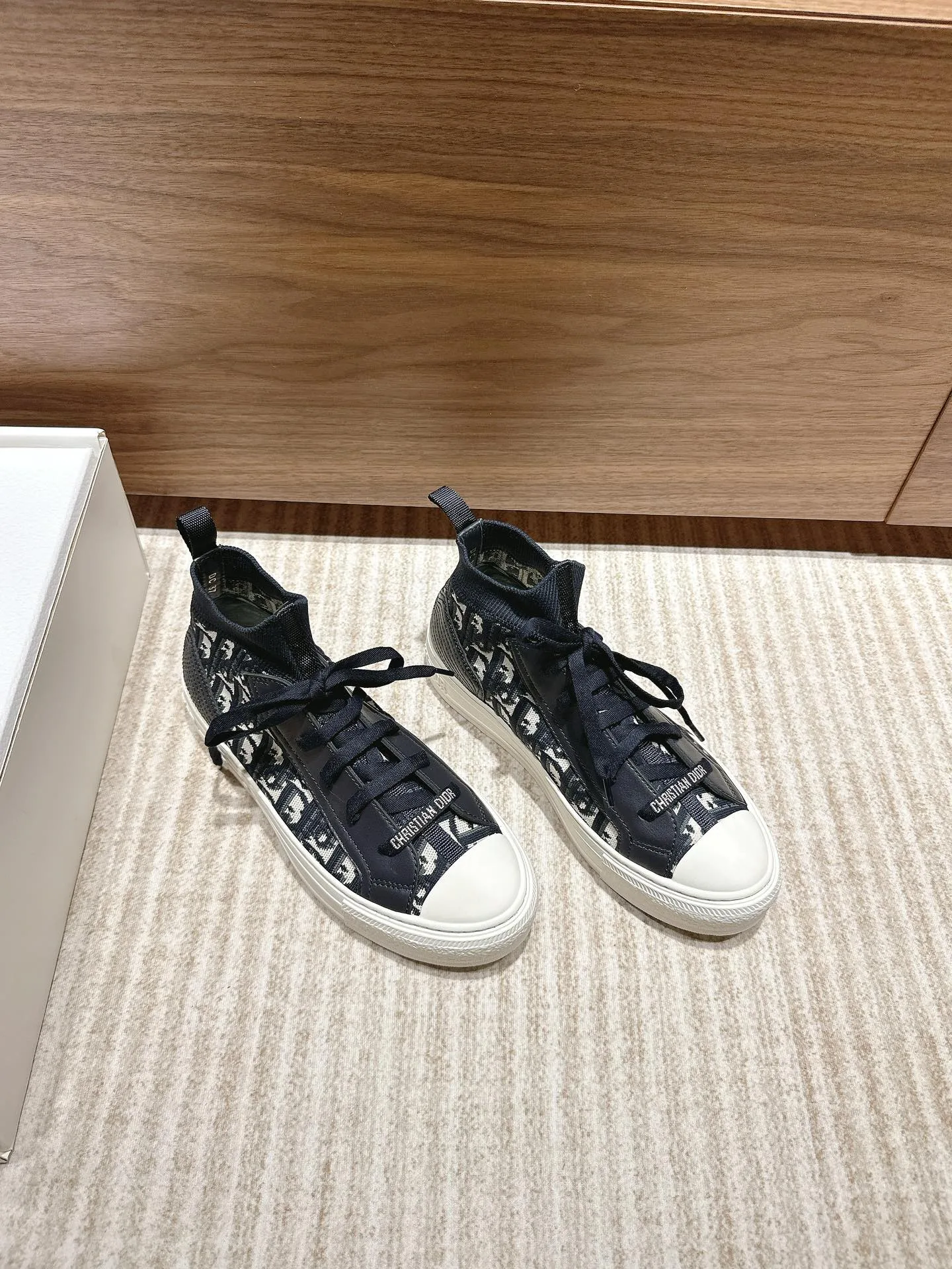 Walk'n'Dior 스니커즈