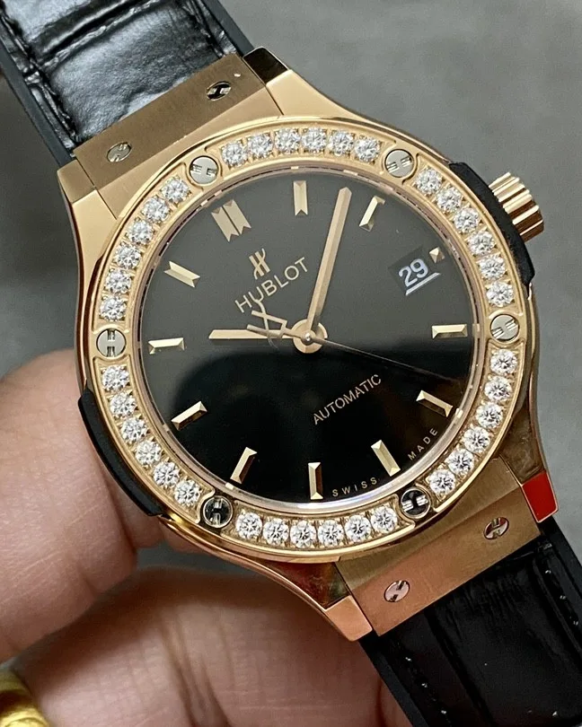 HB l HUB1110 l 38mm l Hublot Classic Fusion