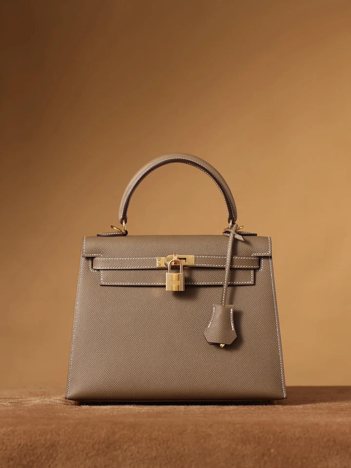M9 Hermès 켈리  25cm