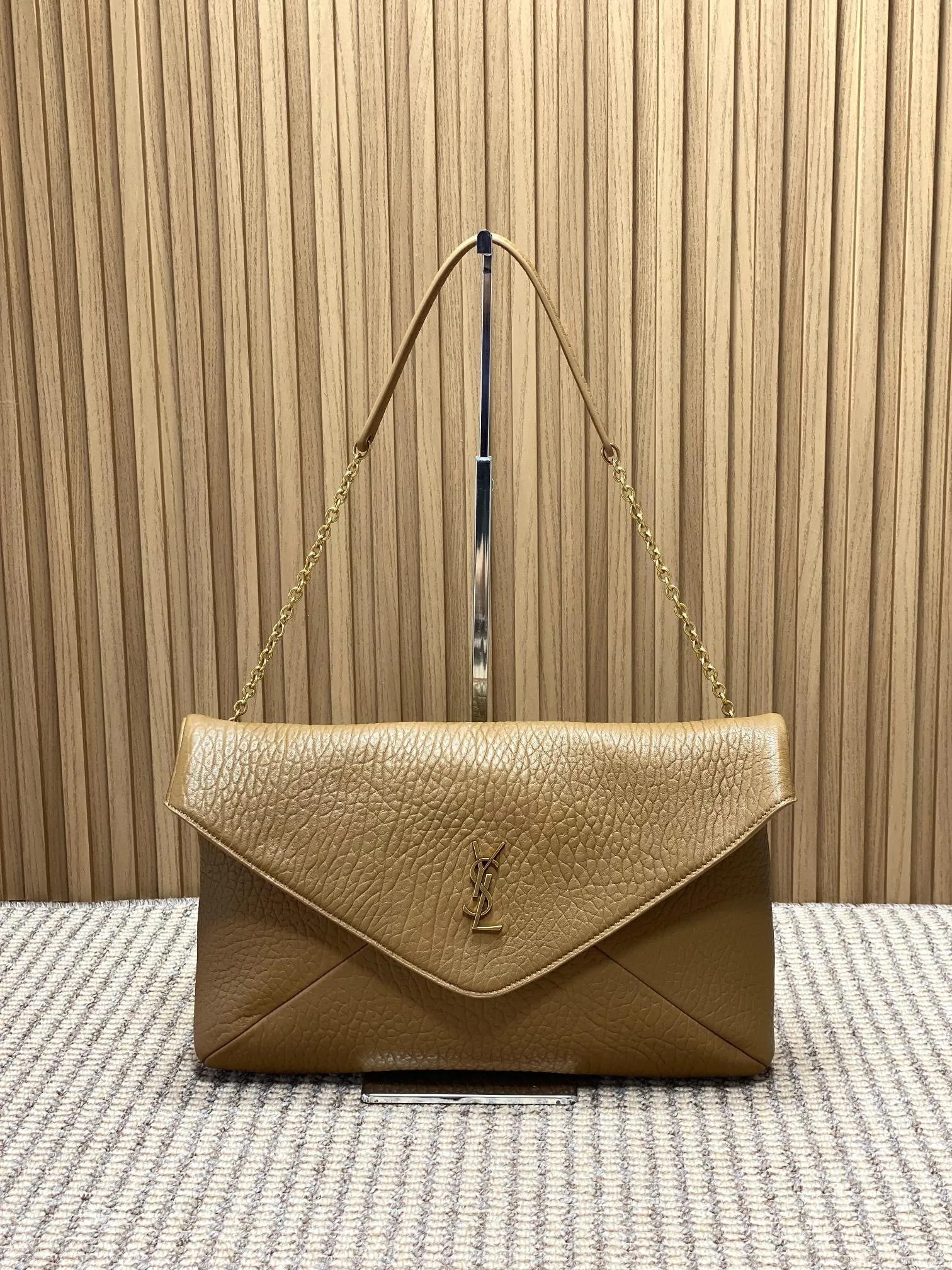생로랑 숄더백 841702  35x22x3-4.2cm