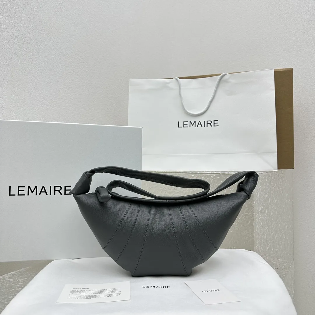 르메르 Lemaire  스몰 크루아상 메신저백 35.5x18x5cm