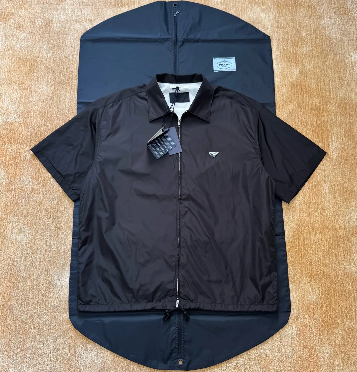 Chalk White Short-sleeved Re-Nylon zipper shirt
