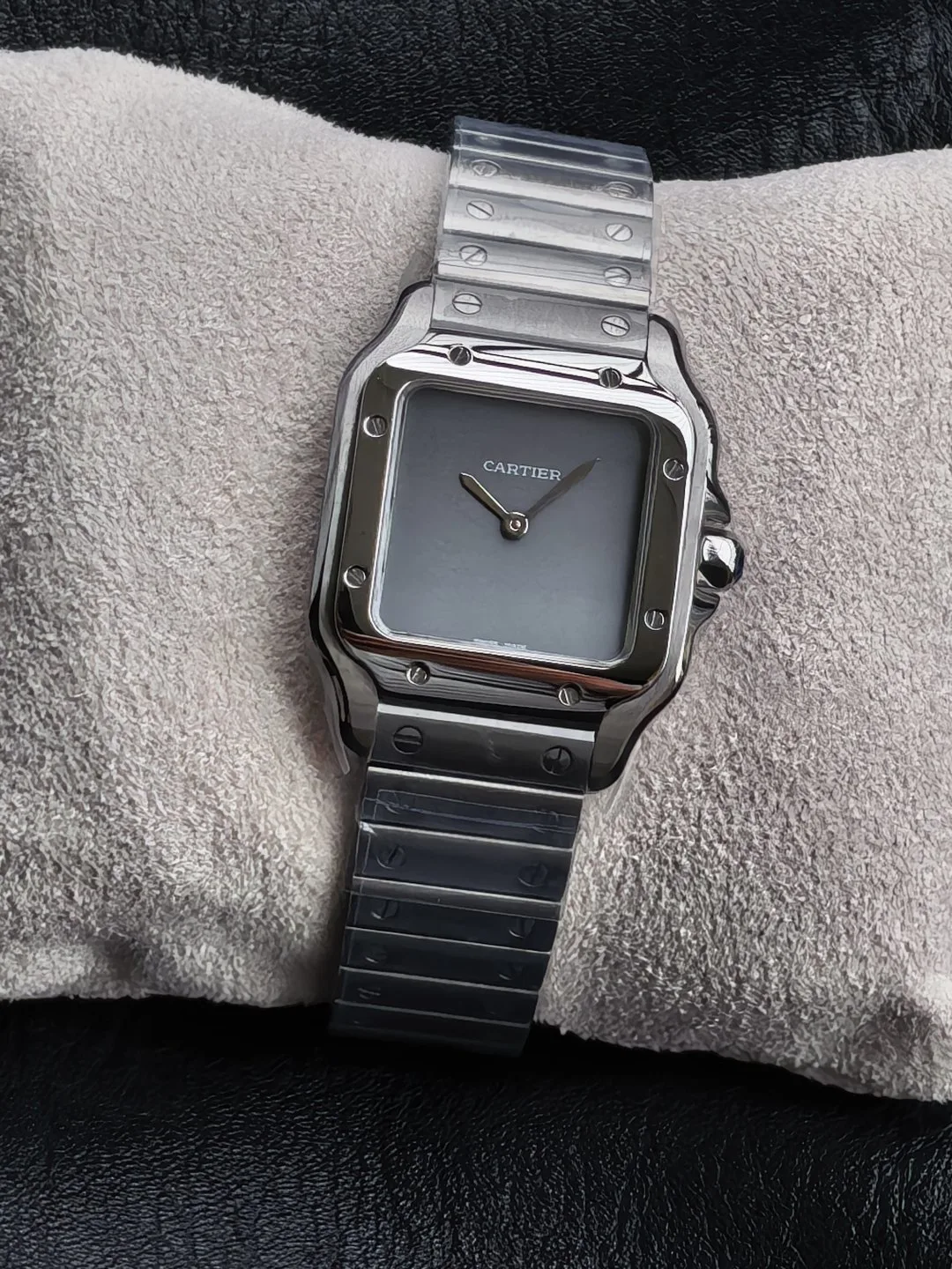 8848F l 쿼츠 무브먼트 l 27×34mm l 까르띠에 산토스 W2SA0033