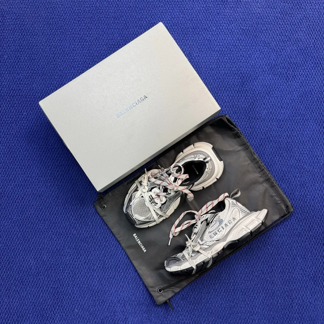 BALENCIAGA 3XL Sneakers